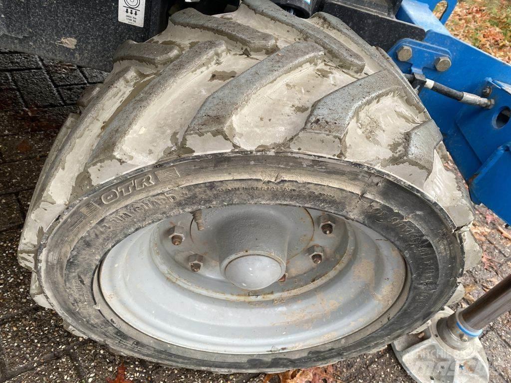 Genie GS4069 DC رافعات مقصية الشكل