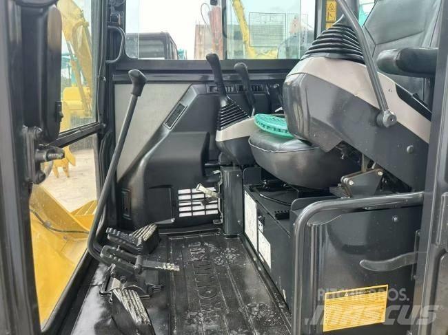 Komatsu PC 56 حفارات صغيرة أقل من 7 طن (حفارات صغيرة)