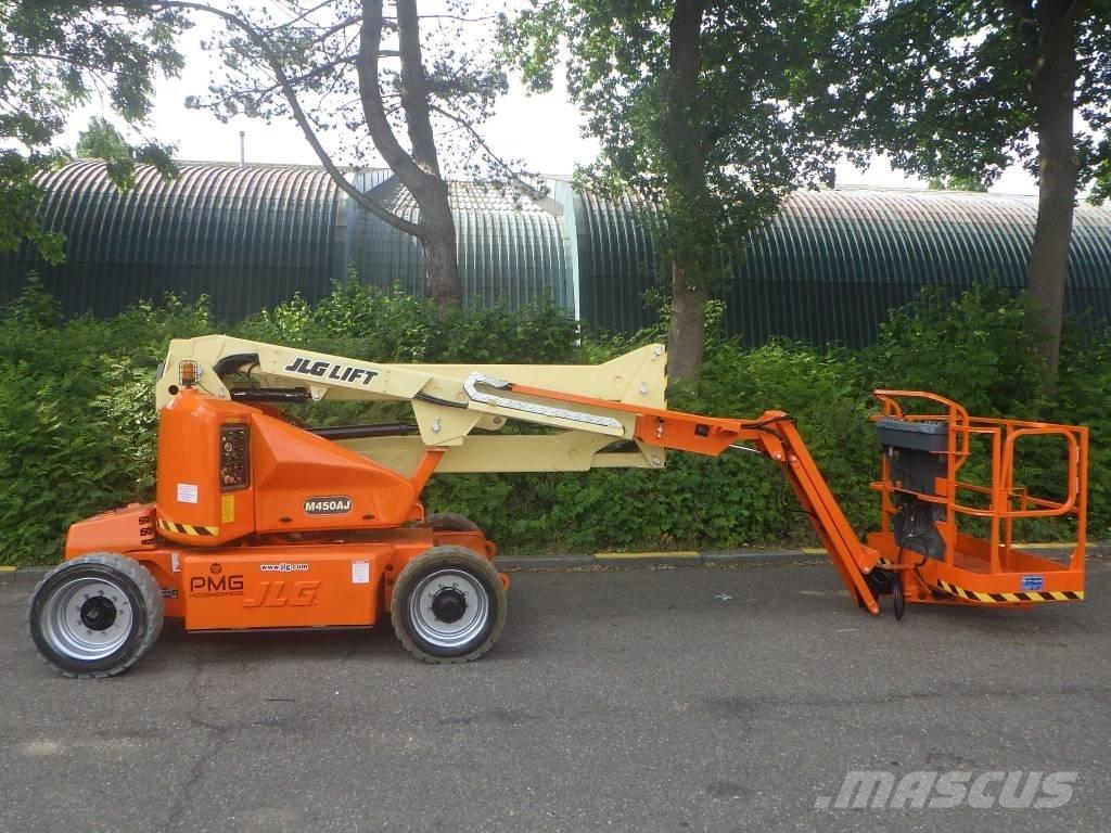 JLG M450AJ رافعات سلة مفصلية