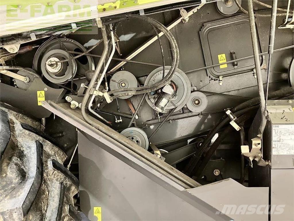 CLAAS tucano 320 حصادات