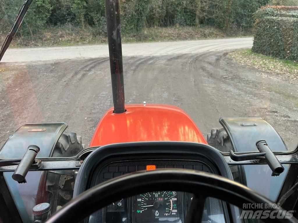 New Holland L 85 DT الجرارات