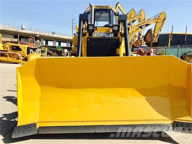 CAT D 6 H بلدوزرات مجنزرة