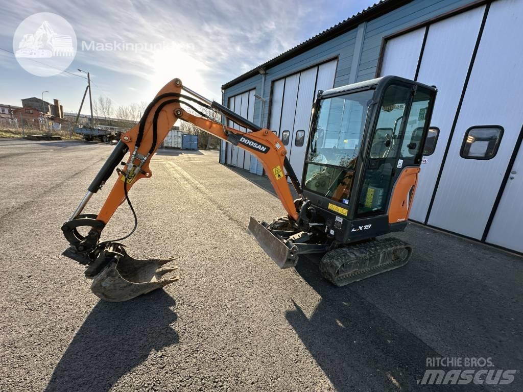 Doosan DX 19 حفارات صغيرة أقل من 7 طن (حفارات صغيرة)