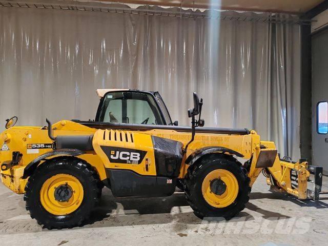 JCB 535-140 مناولات متداخلة