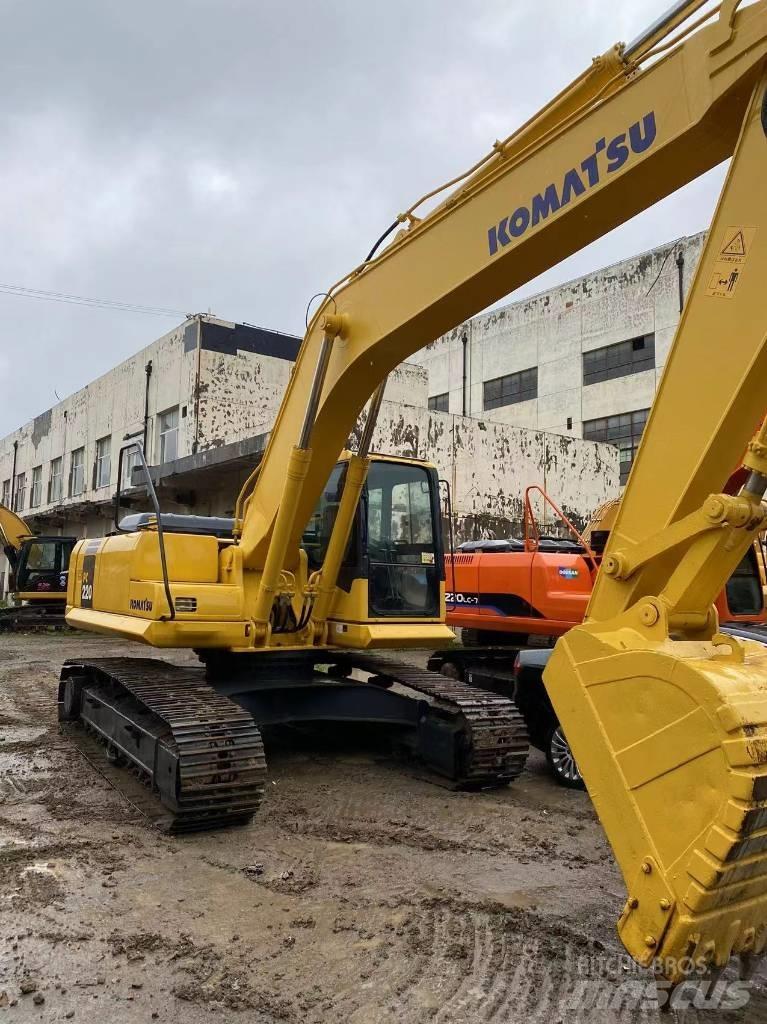 Komatsu 220 حفارات زحافة