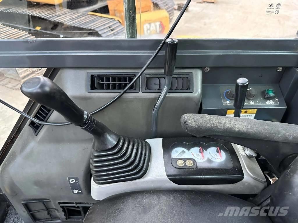 Komatsu PC55MR حفارات صغيرة أقل من 7 طن (حفارات صغيرة)