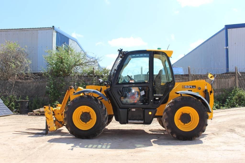 JCB 531-70 مناولات متداخلة