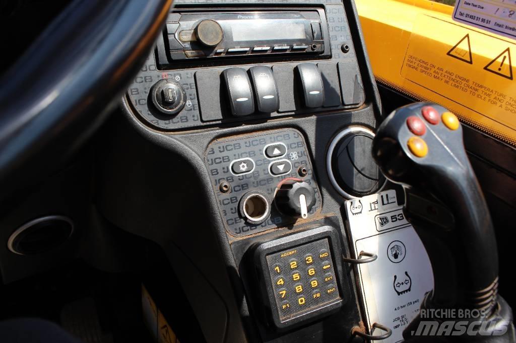 JCB 531-70 مناولات متداخلة