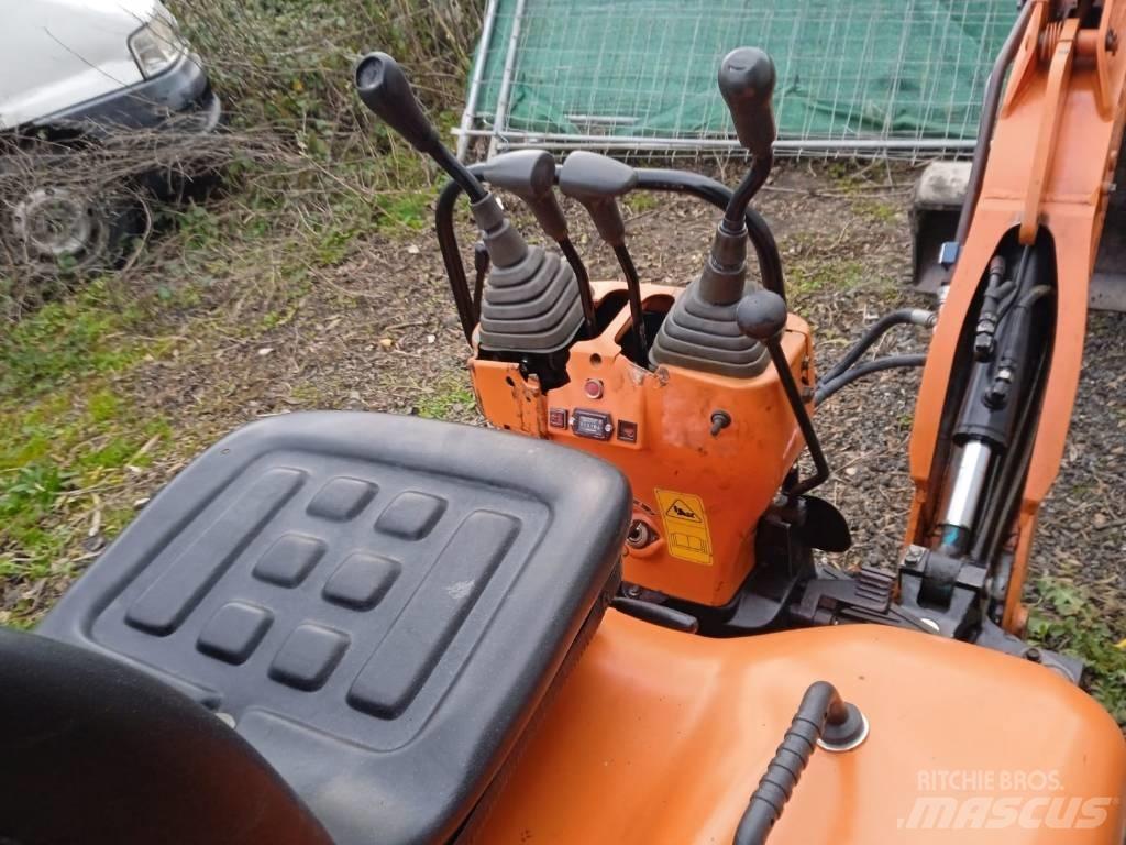 Kubota U 10 حفارات صغيرة أقل من 7 طن (حفارات صغيرة)