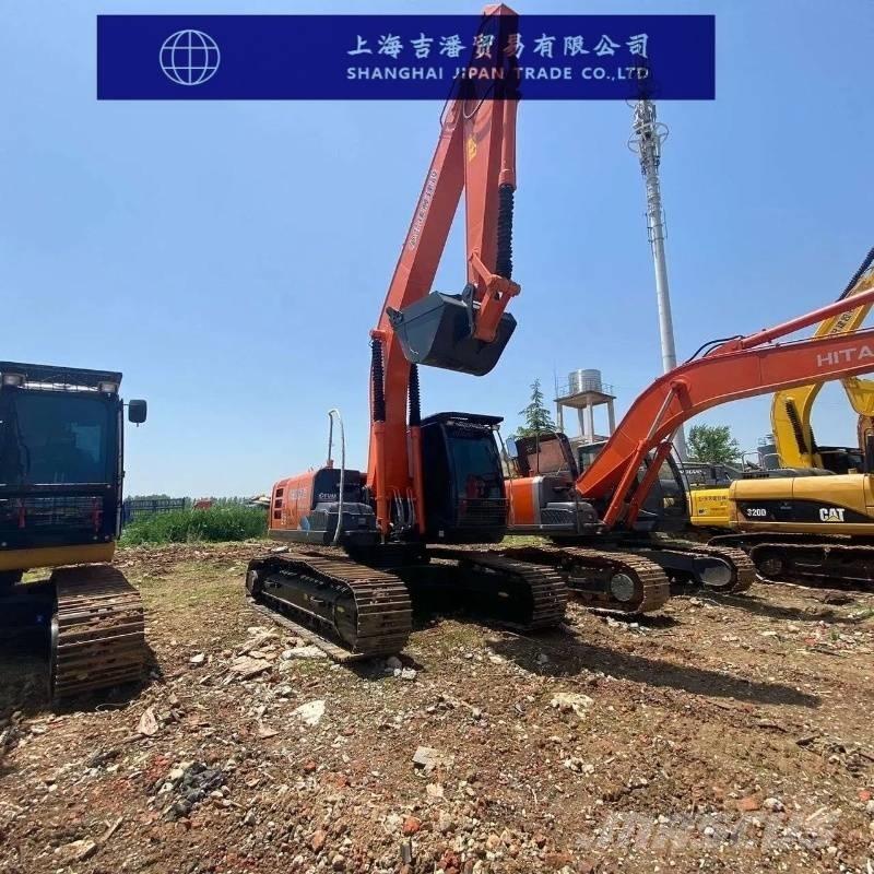 Hitachi ZX 210 حفارات زحافة