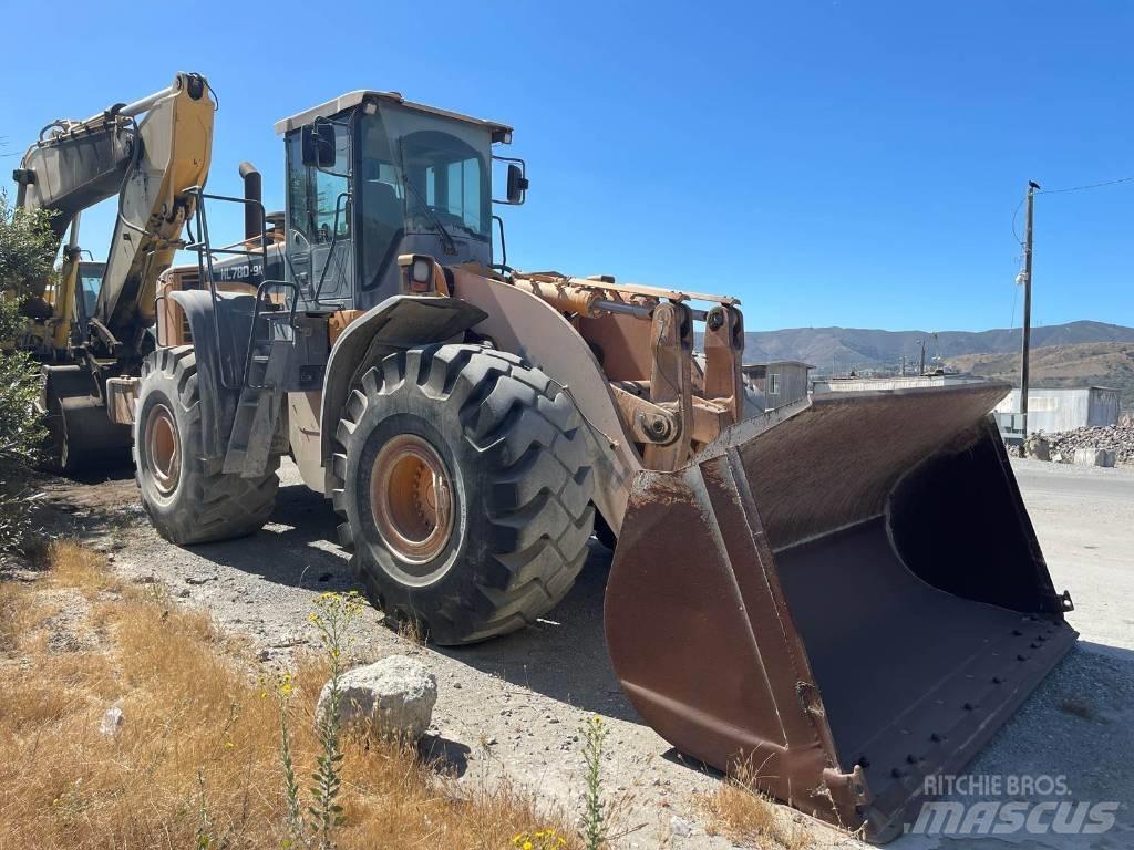 Hyundai HL 780-9 A لوادر بعجل