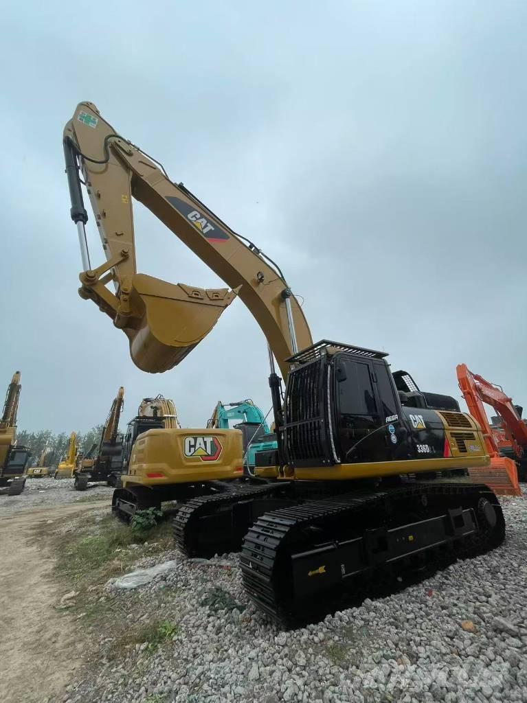 Komatsu 360 حفارات زحافة