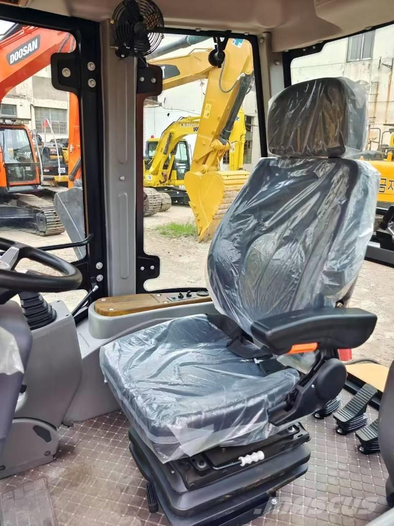 CAT 420 F لوادر ذات جرافات عكسية