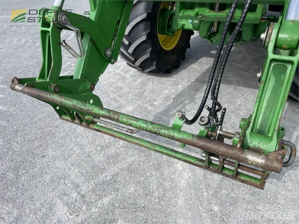 John Deere 6110R الجرارات
