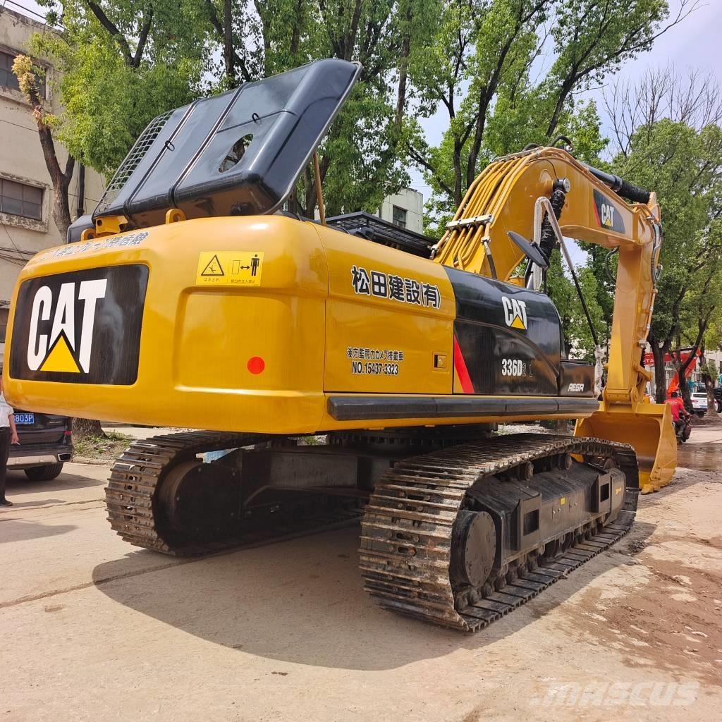CAT 336D2 حفارات زحافة