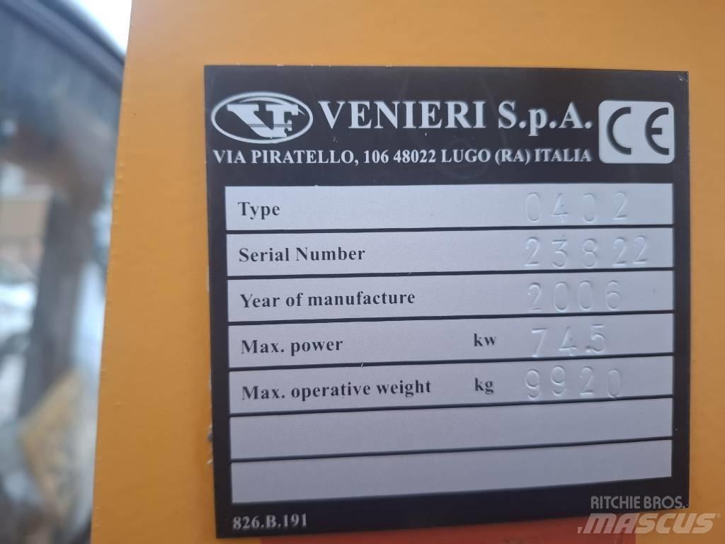 Venieri VF10.23C لوادر ذات جرافات عكسية