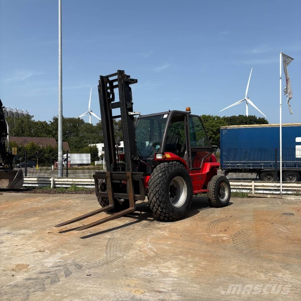 Manitou M 30.4 شاحنات الطرق الوعرة