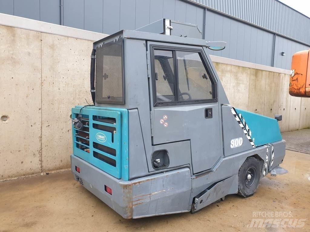 Tennant 800 كناسات