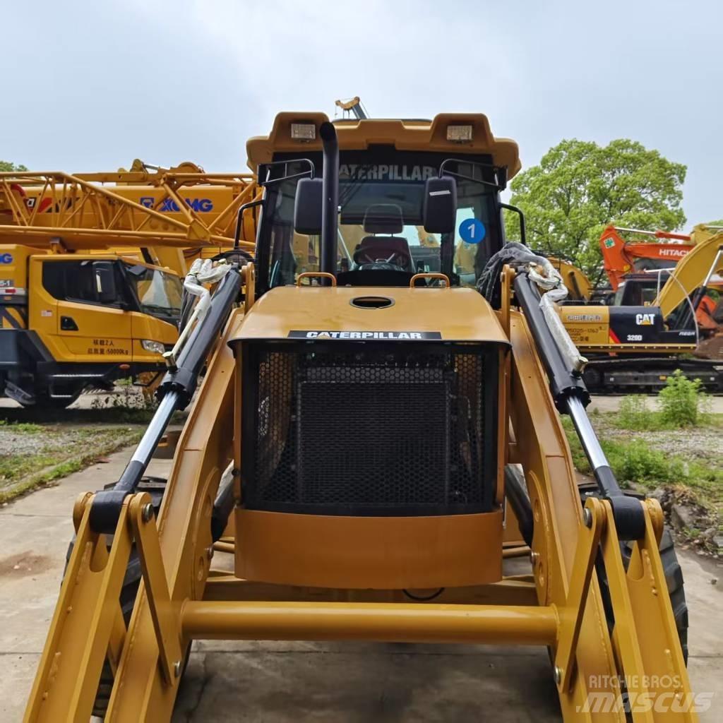 JCB 4 CX لوادر ذات جرافات عكسية