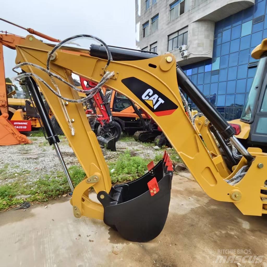 JCB 4 CX لوادر ذات جرافات عكسية