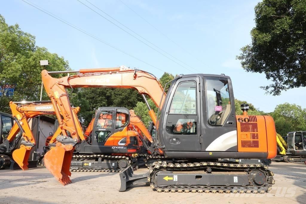 Hitachi ZX 60 حفارات زحافة