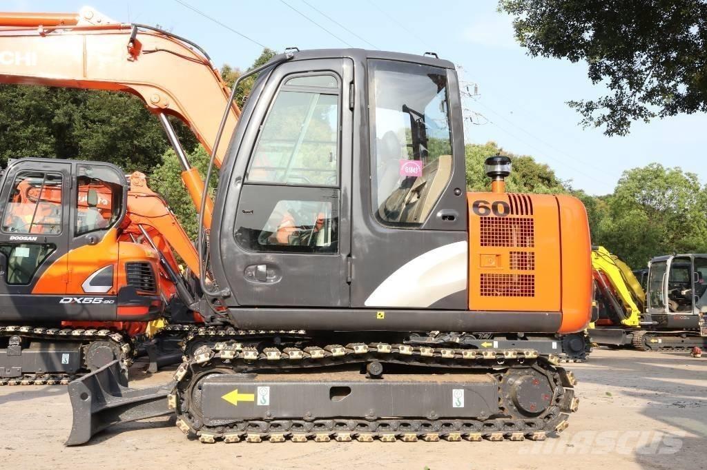 Hitachi ZX 60 حفارات زحافة