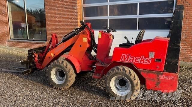 Macks 333 لوادر صغيرة