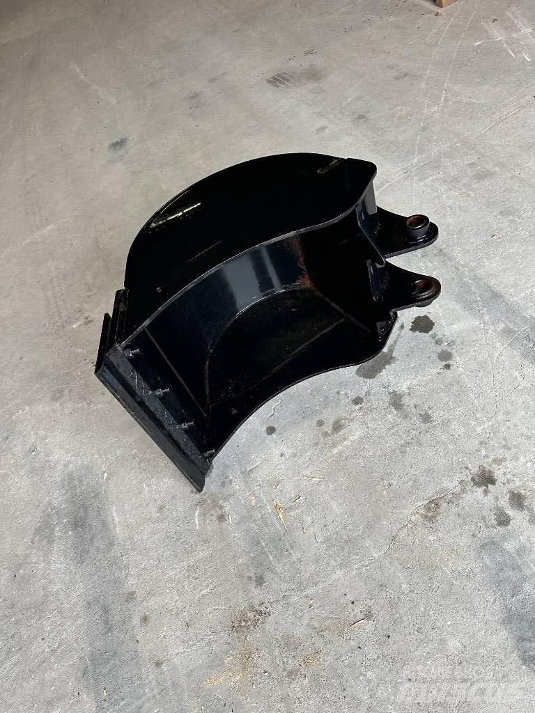 JCB 60 cm graveskovl دلاء