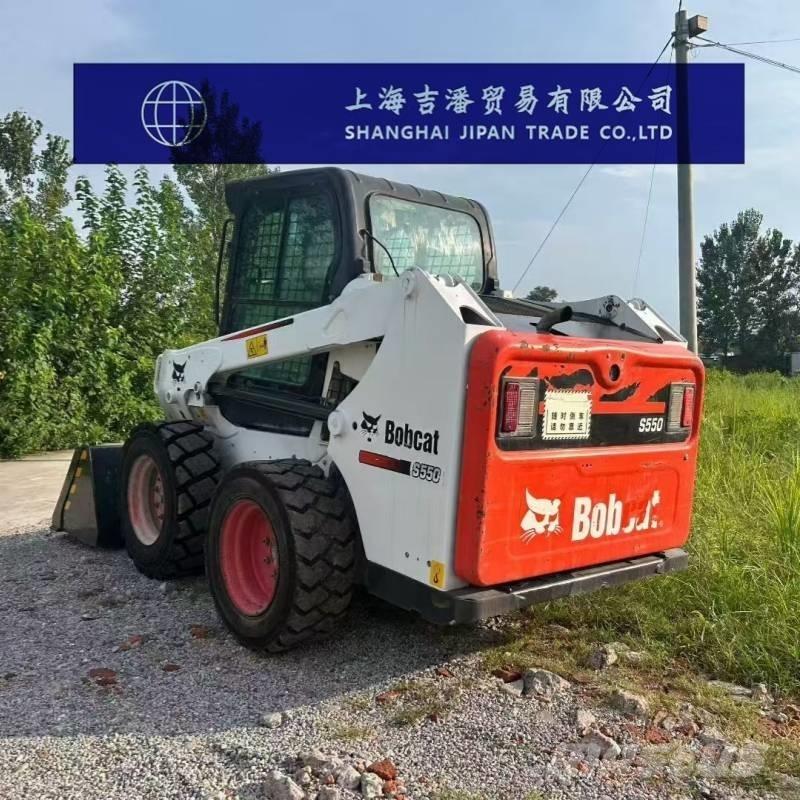 Bobcat S 550 لوادر انزلاقية التوجيه