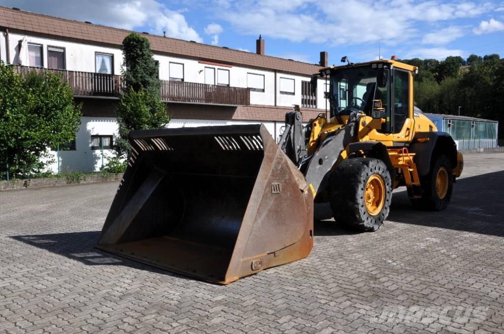 Volvo L90H Long Boom لوادر بعجل
