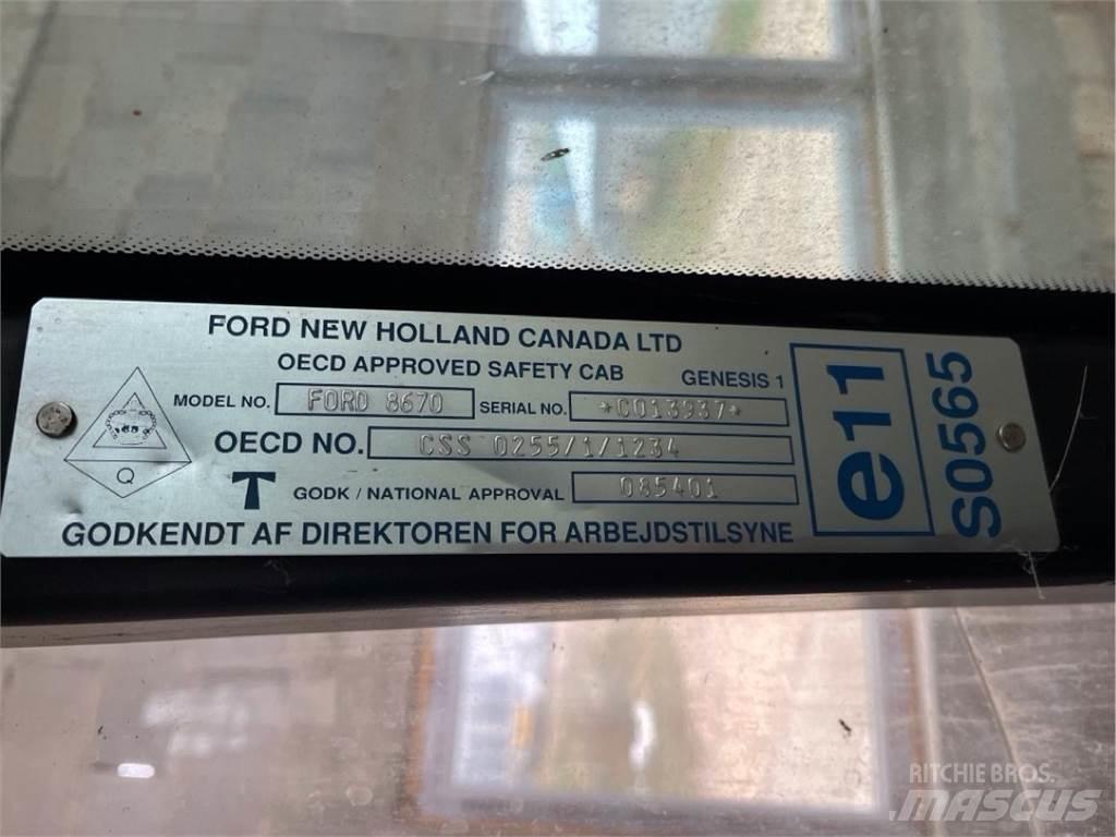 New Holland 8670 الجرارات