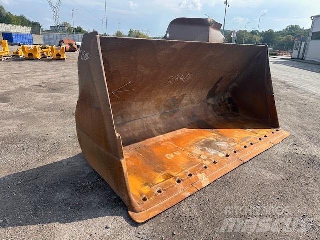 Volvo L 220 E BUCKET دلاء