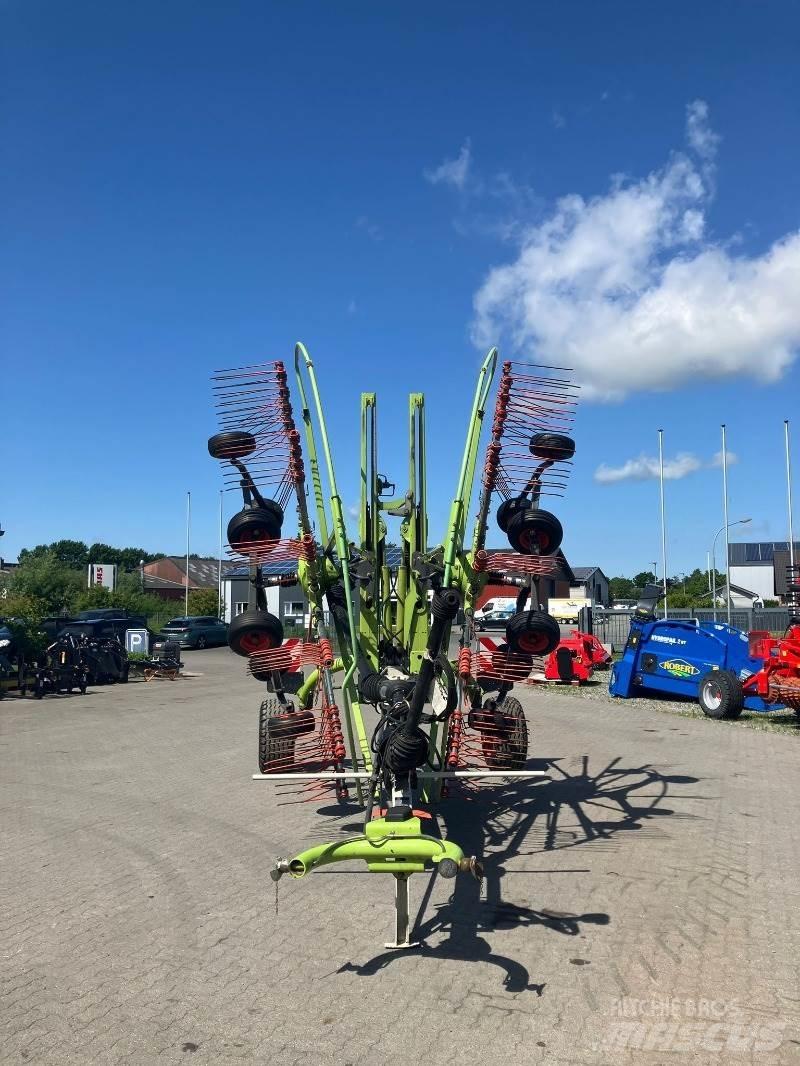 CLAAS Liner 2900 معدات حصد