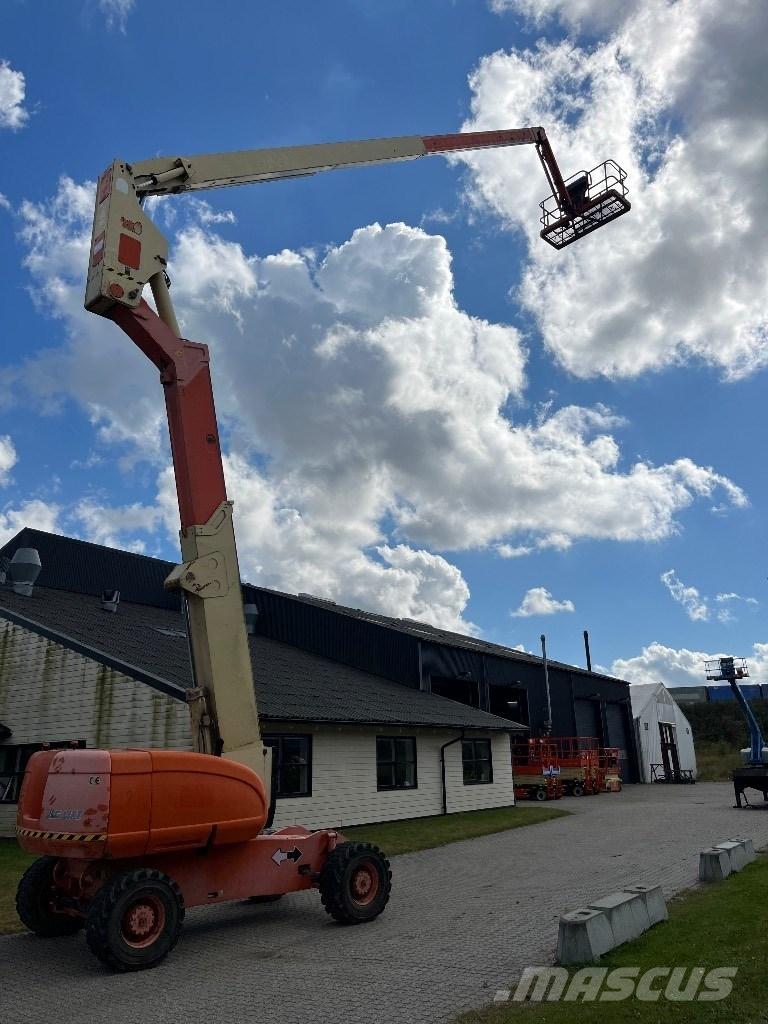 JLG 800 AJ رافعات سلة مفصلية