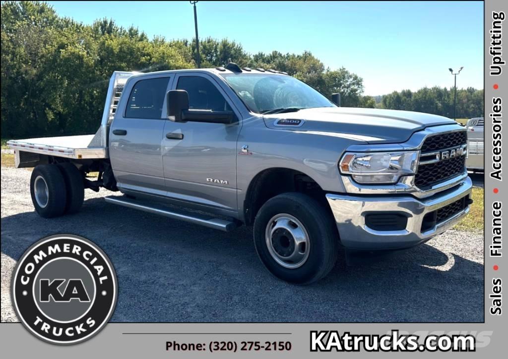 RAM 3500 TRADESMAN شاحنات مسطحة/مفصلية الجوانب