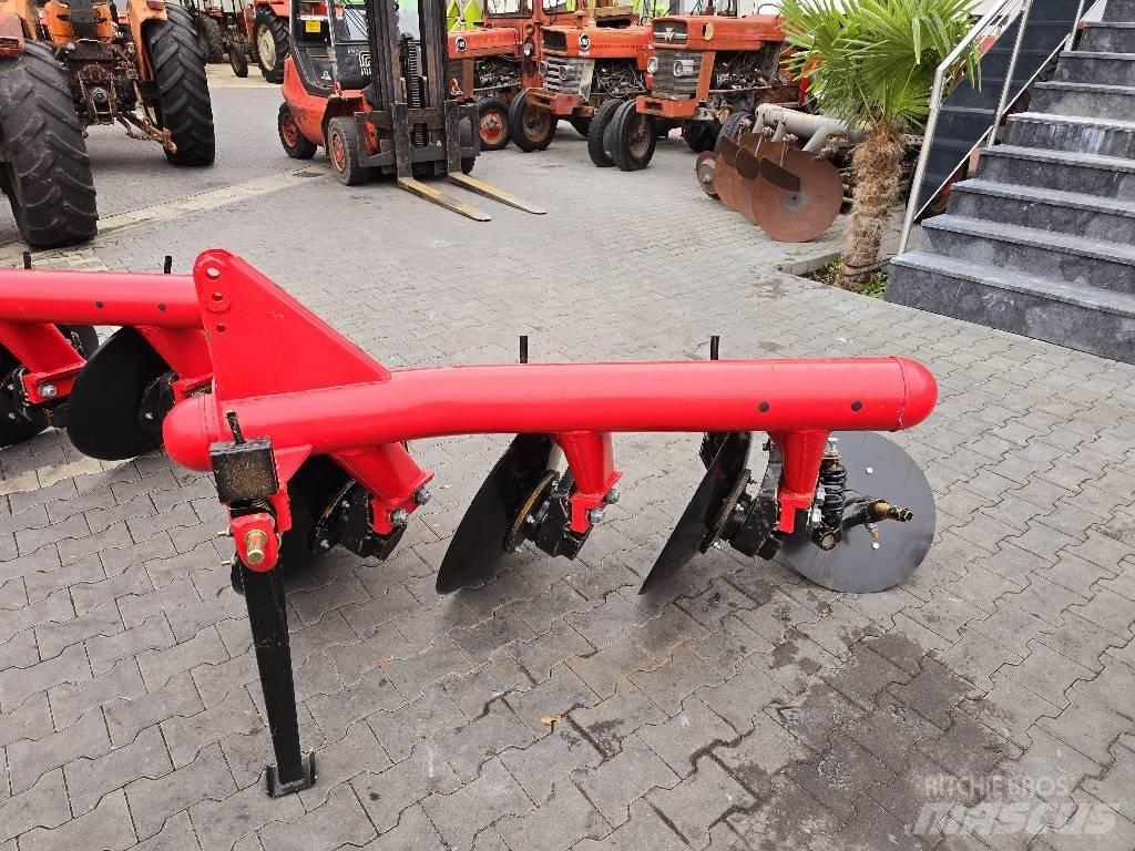  Massy Fergesun 188 الجرارات