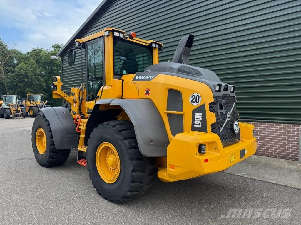 Volvo L 90 H لوادر بعجل