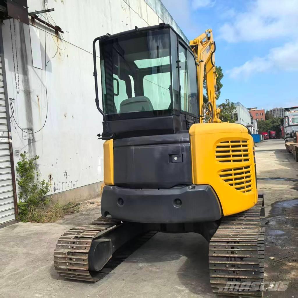 Komatsu PC 55 MR-3 حفارات صغيرة أقل من 7 طن (حفارات صغيرة)