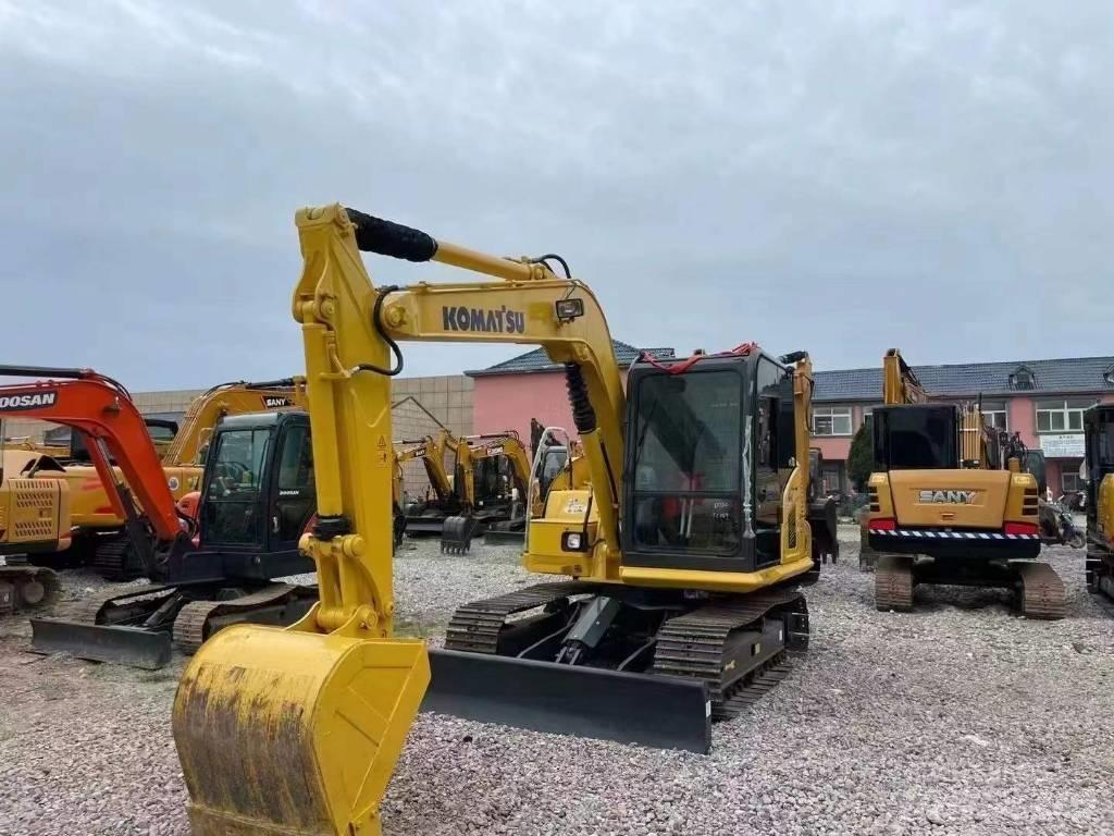 Komatsu PC 70 حفارات زحافة