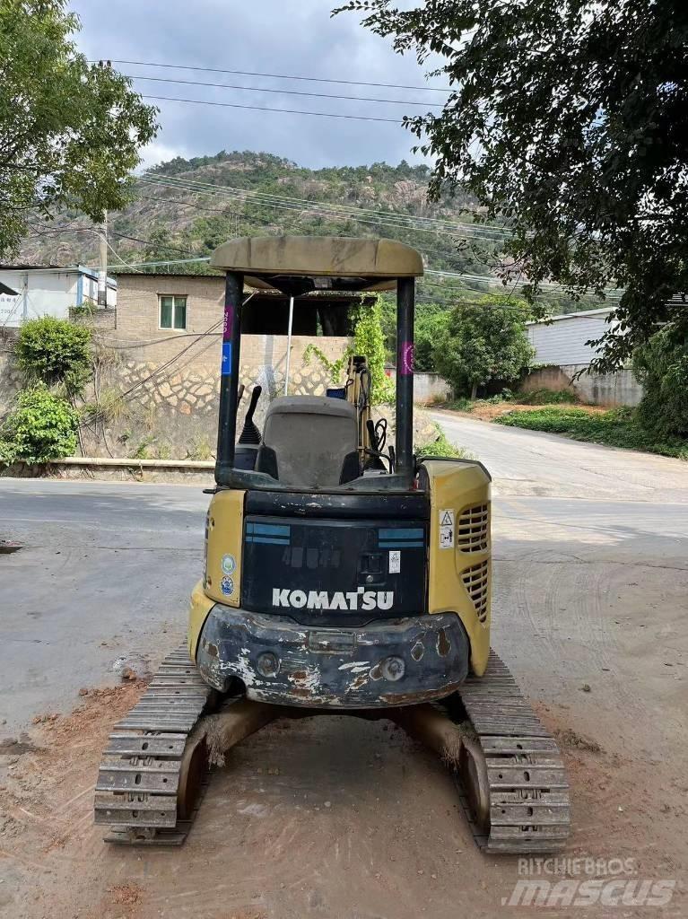 Komatsu PC 35 MR-2 حفارات صغيرة أقل من 7 طن (حفارات صغيرة)