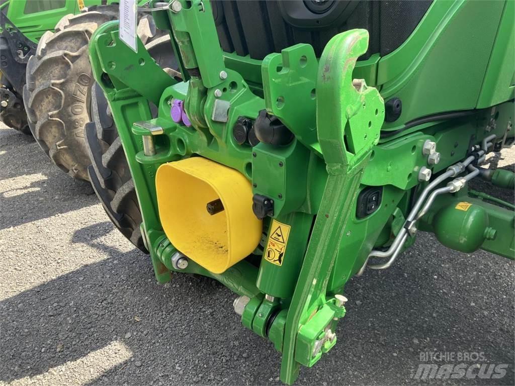 John Deere 6R 185 الجرارات