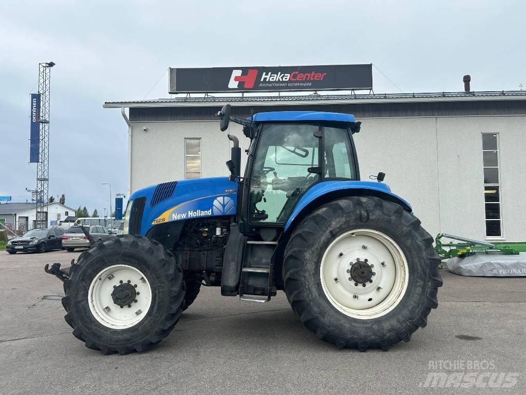 New Holland TG 230 الجرارات