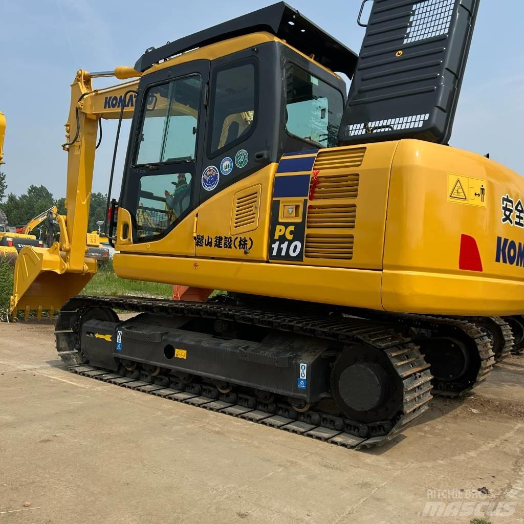 Komatsu 110 حفارات زحافة