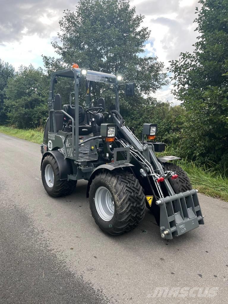 Wacker Neuson WL 25 لوادر بعجل