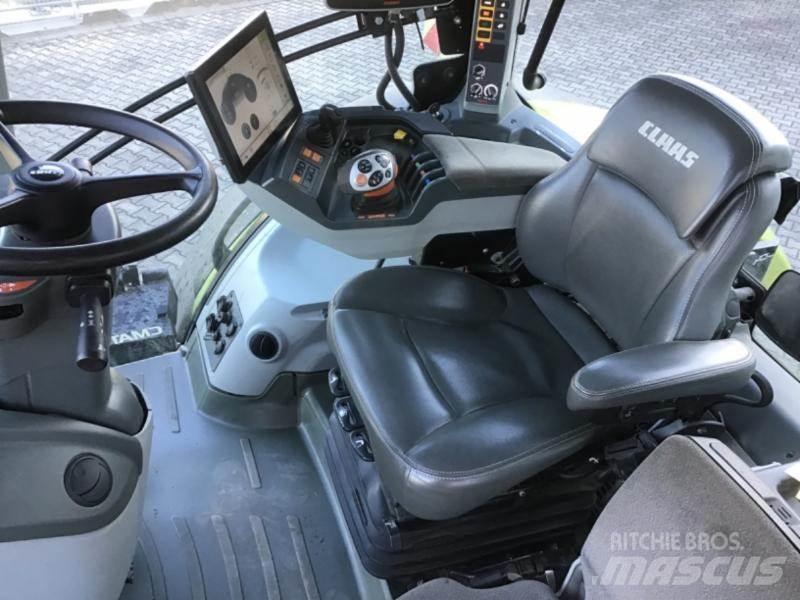 CLAAS AXION 960 الجرارات
