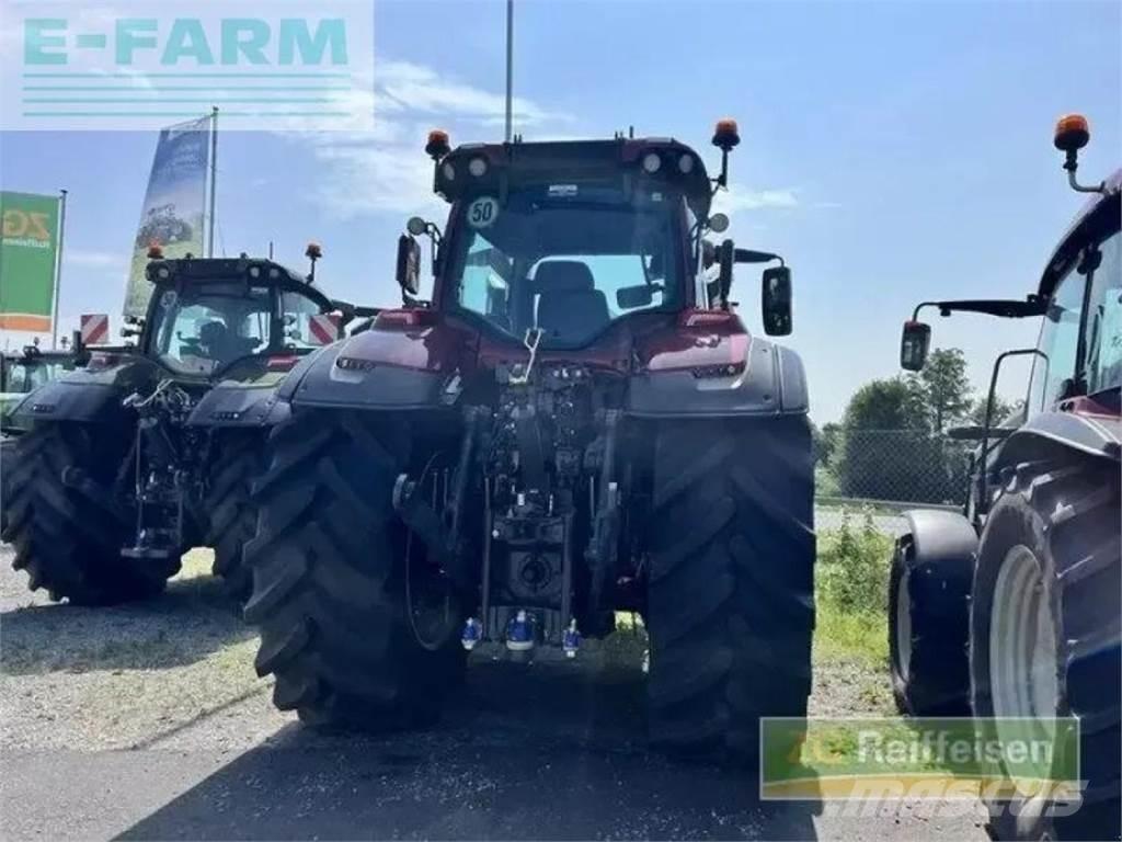 Valtra q305 الجرارات