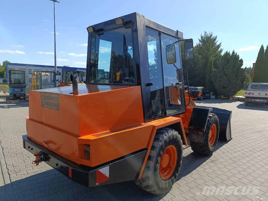 Hanomag 15 F لوادر بعجل