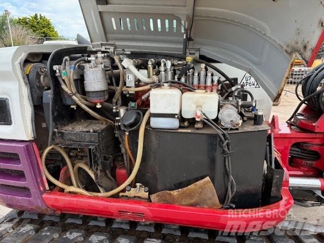 Takeuchi TB 290 حفارات وسط 7 طن - 12 طن