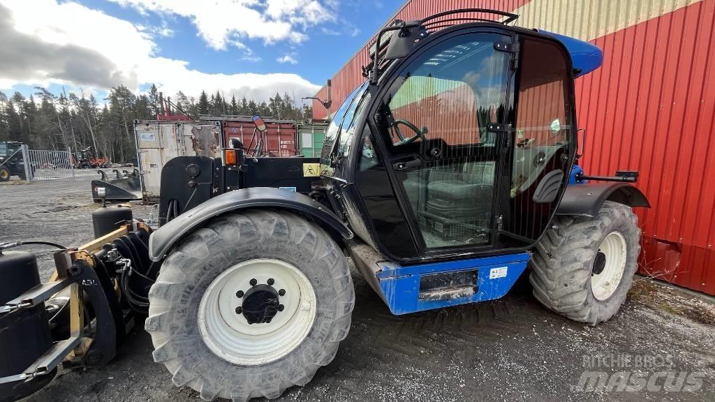 New Holland LM 5060 مناولات متداخلة