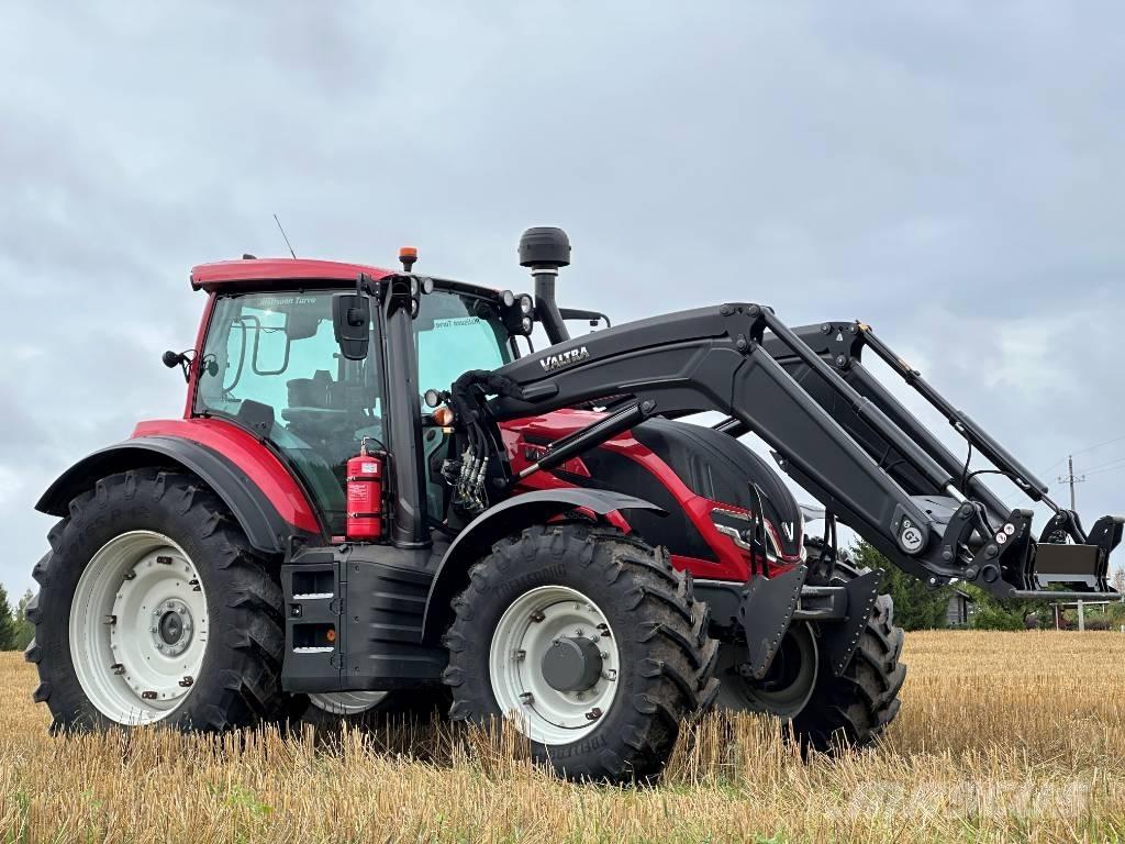 Valtra T 195 V الجرارات